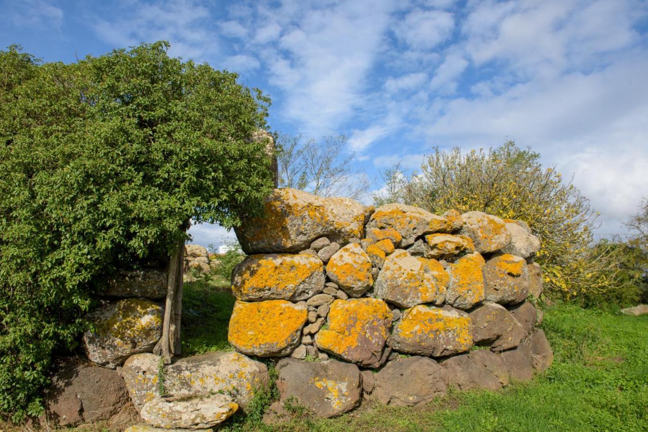 Agriturismo Nuragh'Elighe Sindia ภายนอก รูปภาพ