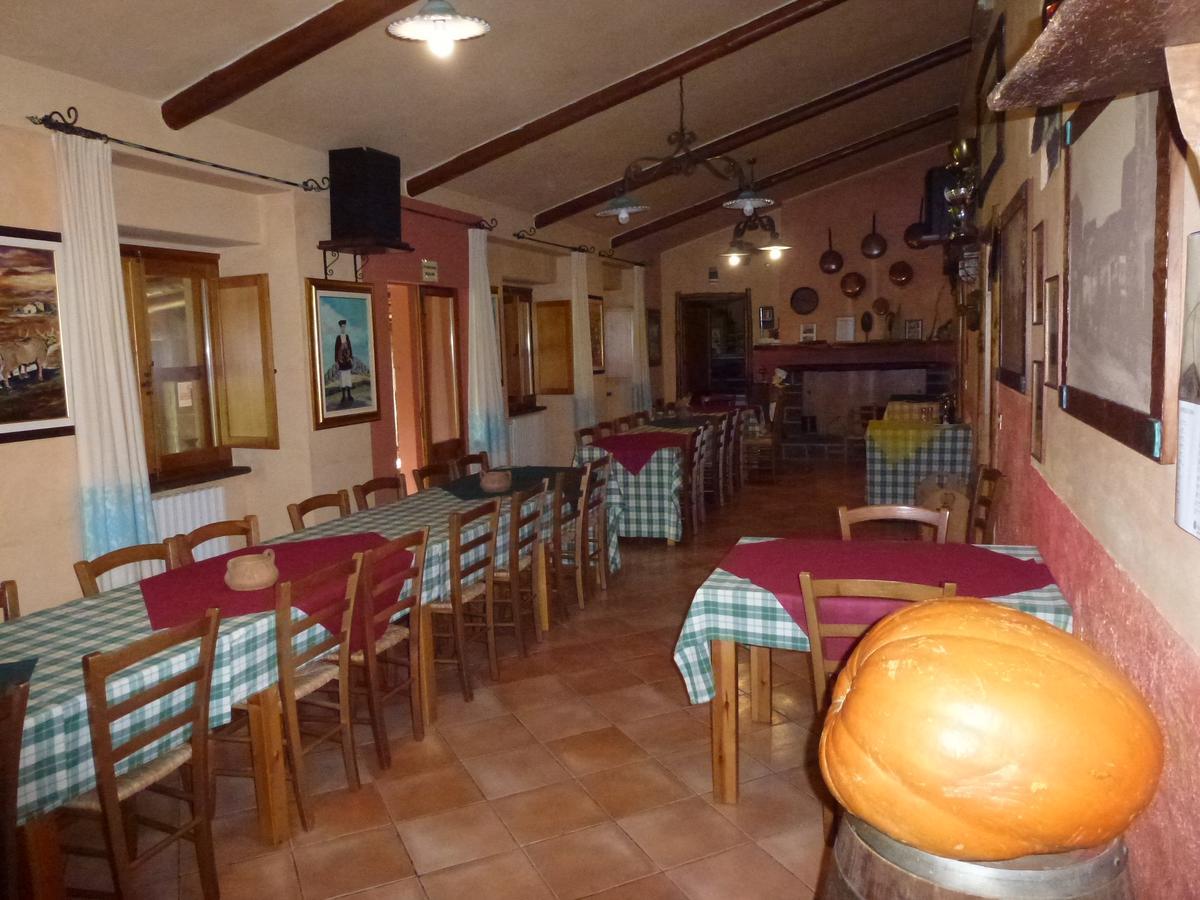 Agriturismo Nuragh'Elighe Sindia ภายนอก รูปภาพ