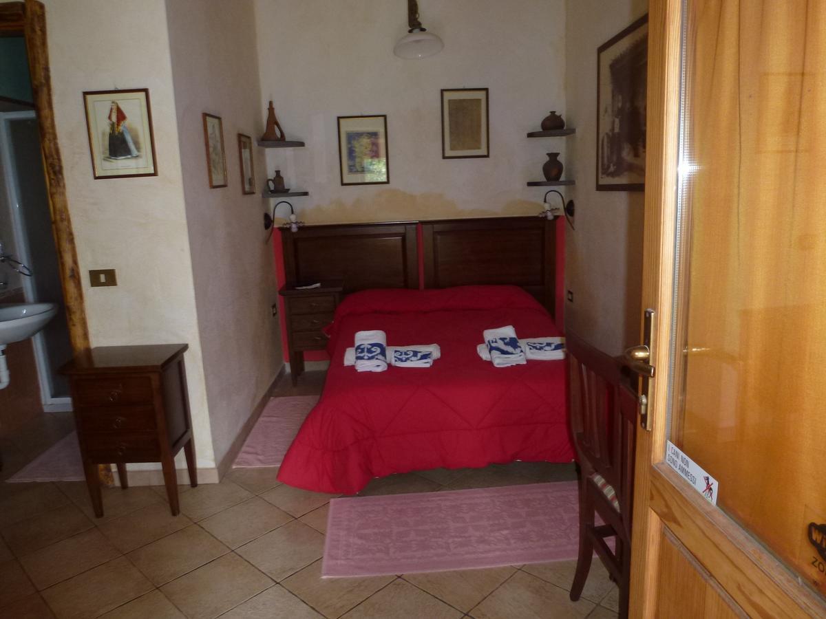 Agriturismo Nuragh'Elighe Sindia ภายนอก รูปภาพ