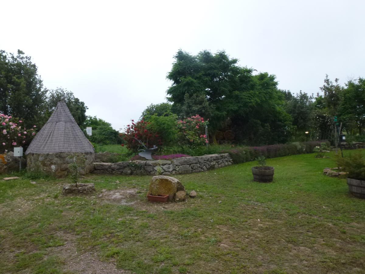 Agriturismo Nuragh'Elighe Sindia ภายนอก รูปภาพ